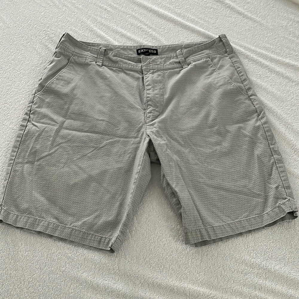 Men's Express Shorts - Waist 32 - Gray